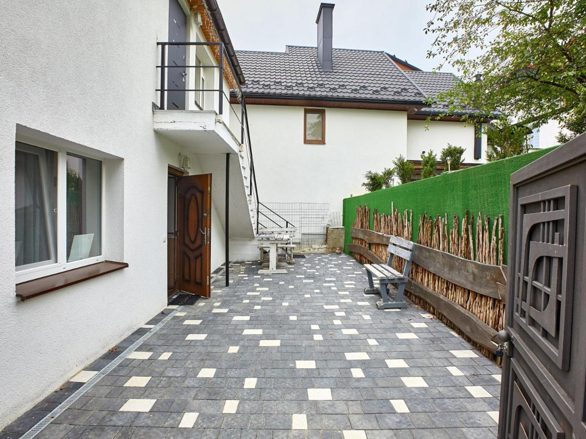 Private Apartments Truskavets Exterior foto